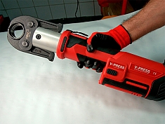 Использование пресс-клещей Voll TH 40 Использование пресс-клещей Voll TH 40